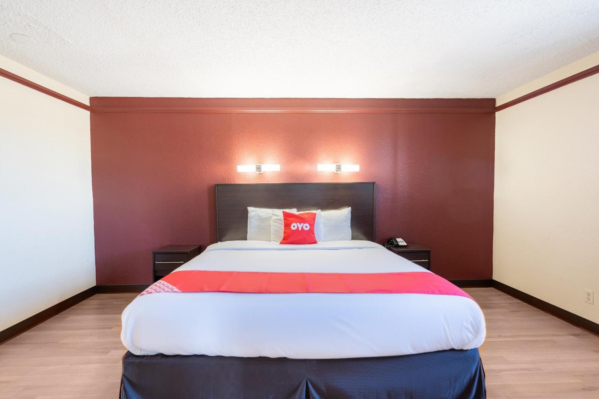 Oyo Hotel Tulsa N Sheridan Rd & Airport Dış mekan fotoğraf